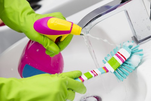 Kitchen domestic cleaning and surface sanitizing